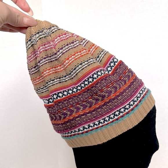 Kids lands end Slouchy Beanie with multi Patterns size large - Picture 4 of 9